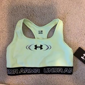 Under Armour Women’s Sports Bra green size M